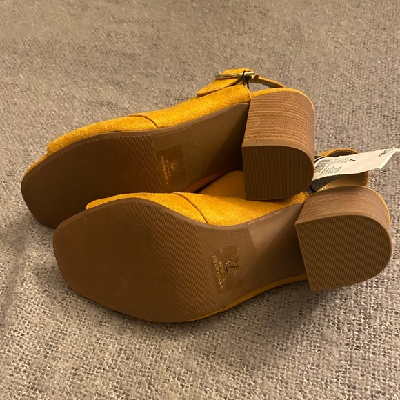 Rue21 heels sandals - Picture 5 of 7